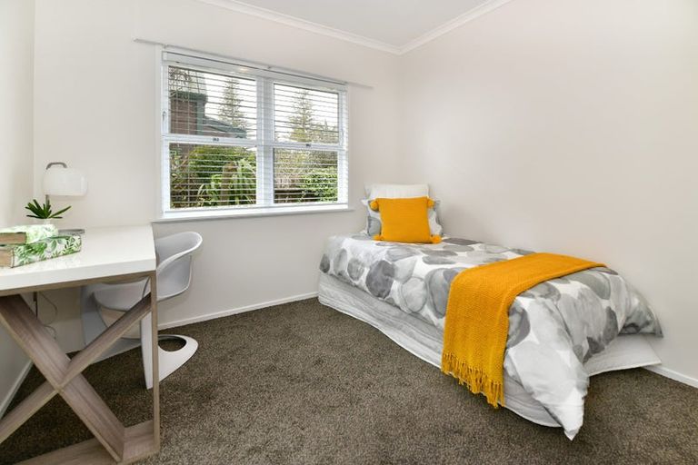 Photo of property in 12 Forest Glen, Orewa, 0931