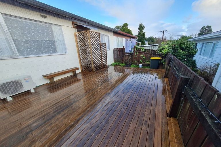 Photo of property in 2/91 Verran Road, Birkenhead, Auckland, 0626