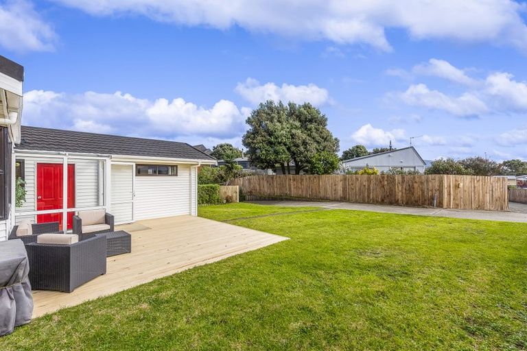 Photo of property in 6 Arnold Grove, Paraparaumu Beach, Paraparaumu, 5032