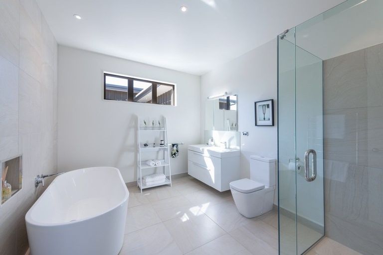 Photo of property in 7 Ribbonwood Lane, Redwood Valley, Richmond, 7081