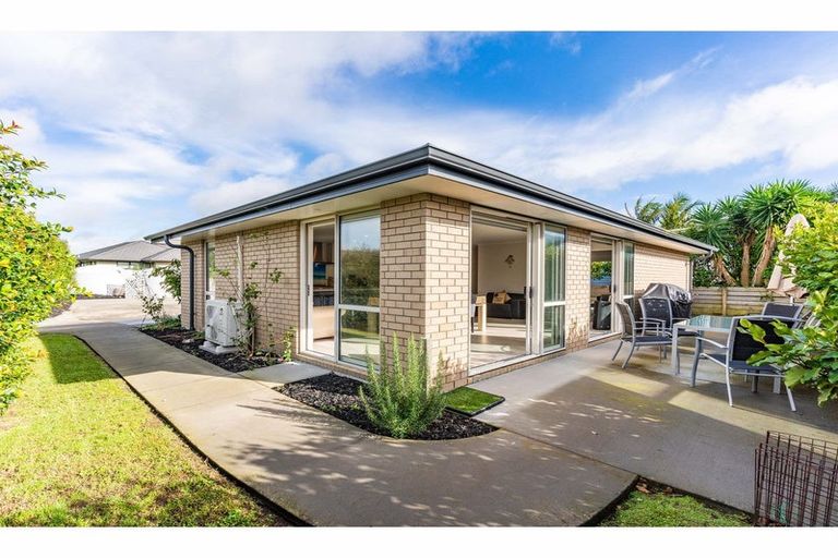 Photo of property in 24 Longview Street, Mangawhai, 0505