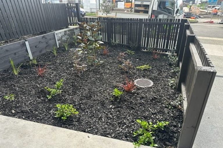 Photo of property in 11 Hema Road, Hobsonville, Auckland, 0616