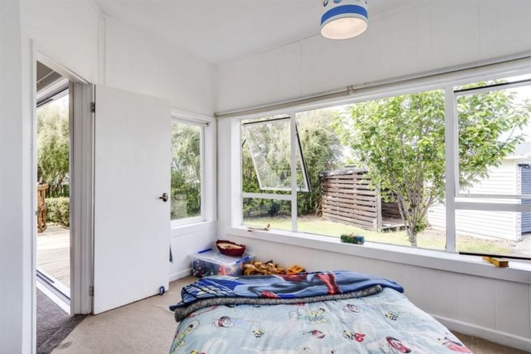 Photo of property in 30 Bell Street, Otane, 4202