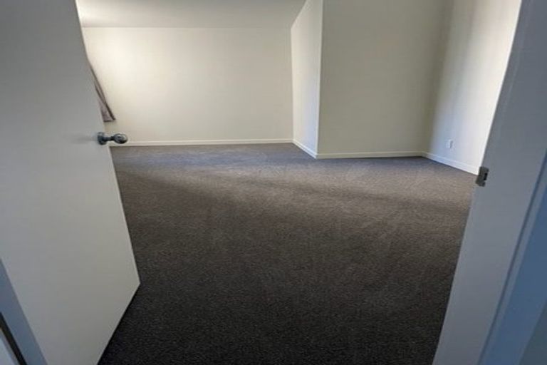 Photo of property in 12 Levy Street, Mount Victoria, Wellington, 6011