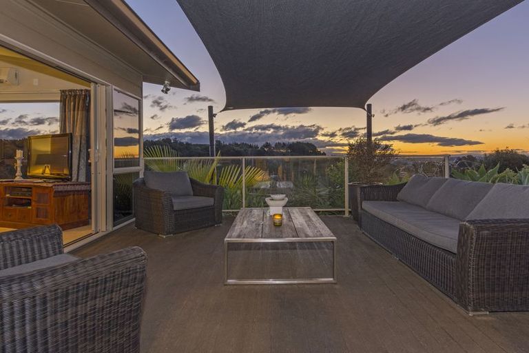 Photo of property in 8 Roger Guy Place, Welcome Bay, Tauranga, 3175