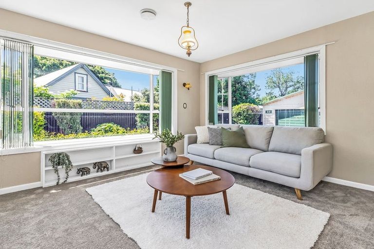 Photo of property in 33 Banks Avenue, Dallington, Christchurch, 8061