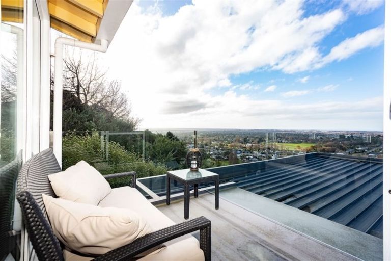 Photo of property in 1/32 Aotea Terrace, Huntsbury, Christchurch, 8022