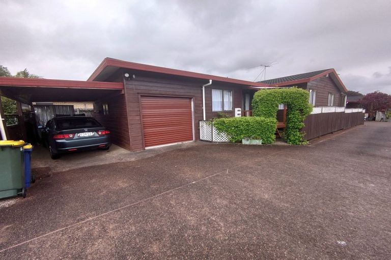 Photo of property in 4/16 Arahoe Road, New Lynn, Auckland, 0600