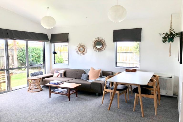 Photo of property in 44a Stone Street, Miramar, Wellington, 6022