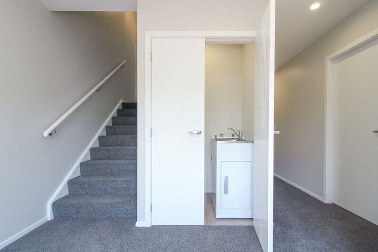 Photo of property in 4/7 Grays Road, Plimmerton, Porirua, 5026