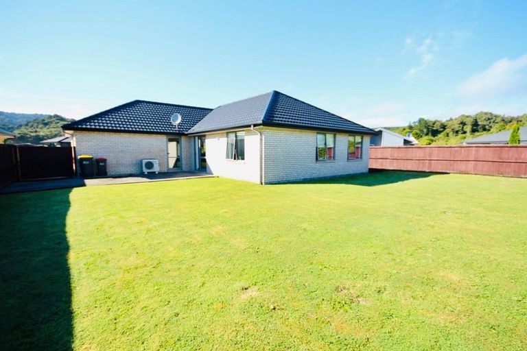 Photo of property in 18 Ridgeway Drive, Greymouth, 7805