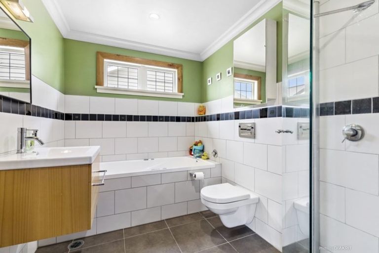 Photo of property in 57 Anne Street, Wadestown, Wellington, 6012