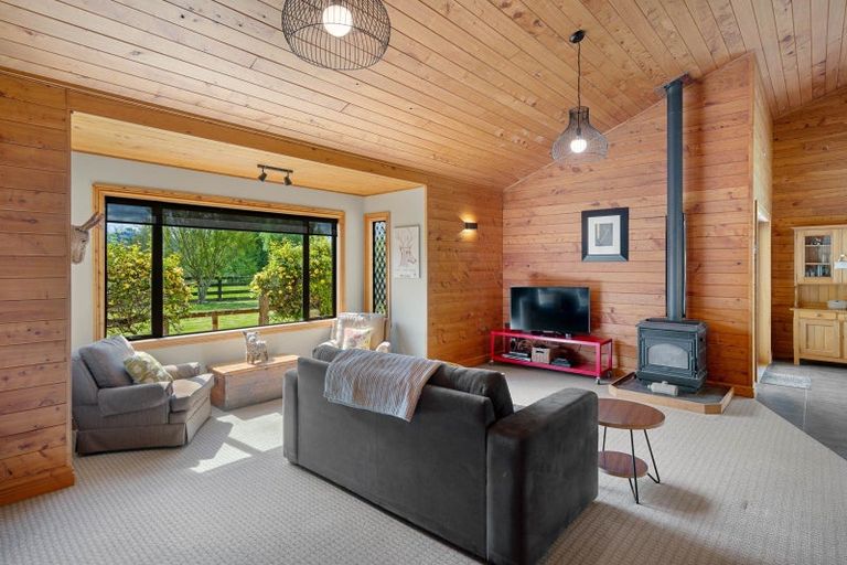 Photo of property in 438 Matahiwi Road, Matahiwi, Masterton, 5888