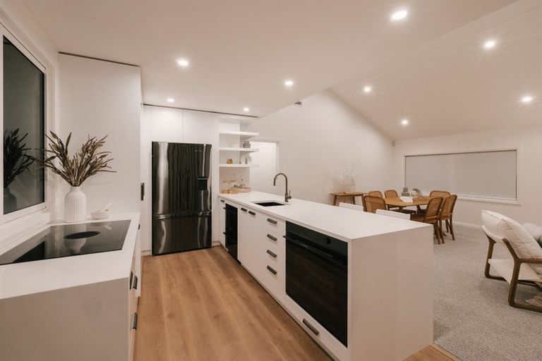 Photo of property in 15 Ihaka Street, Hokowhitu, Palmerston North, 4410