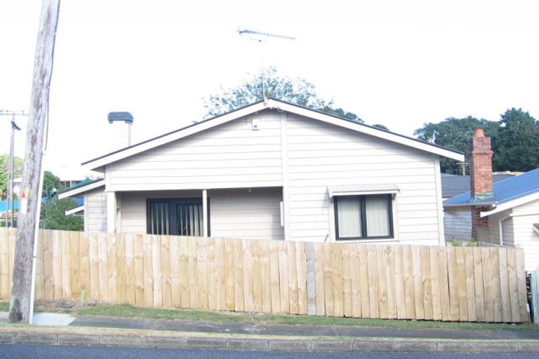 Photo of property in 19 Victoria Street, Otahuhu, Auckland, 1062