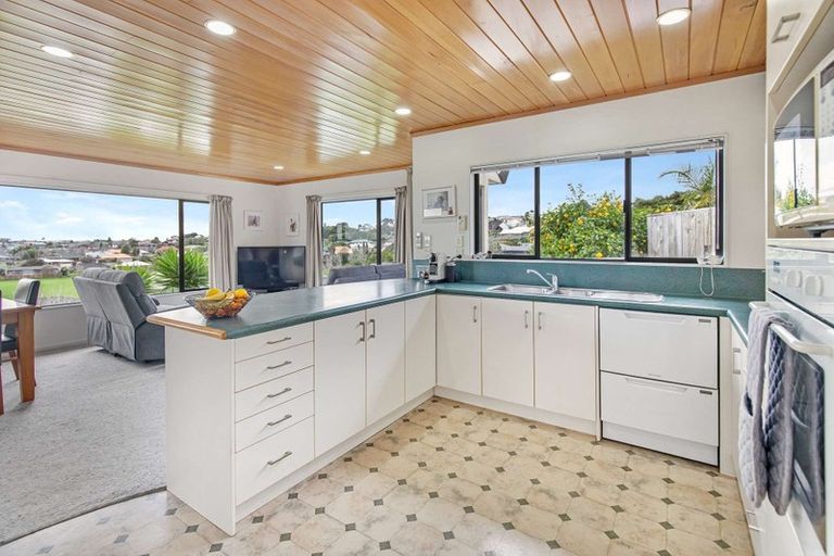 Photo of property in 4 Pampas Place, Western Heights, Hamilton, 3200