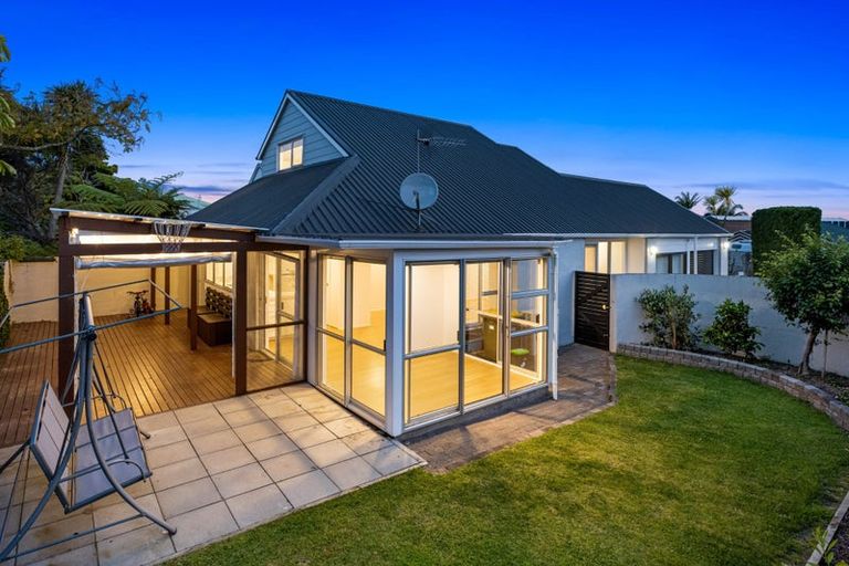 Photo of property in 41a Maygrove Drive, Orewa, 0931
