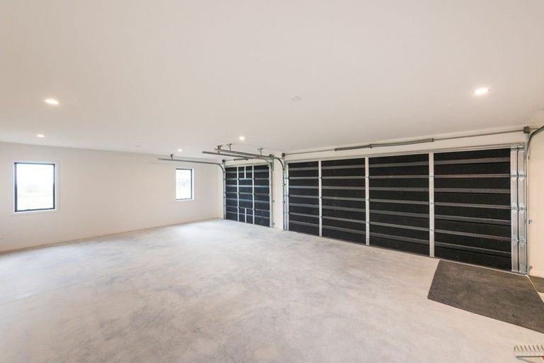 Photo of property in 1298 Taonui Road, Colyton, Feilding, 4775