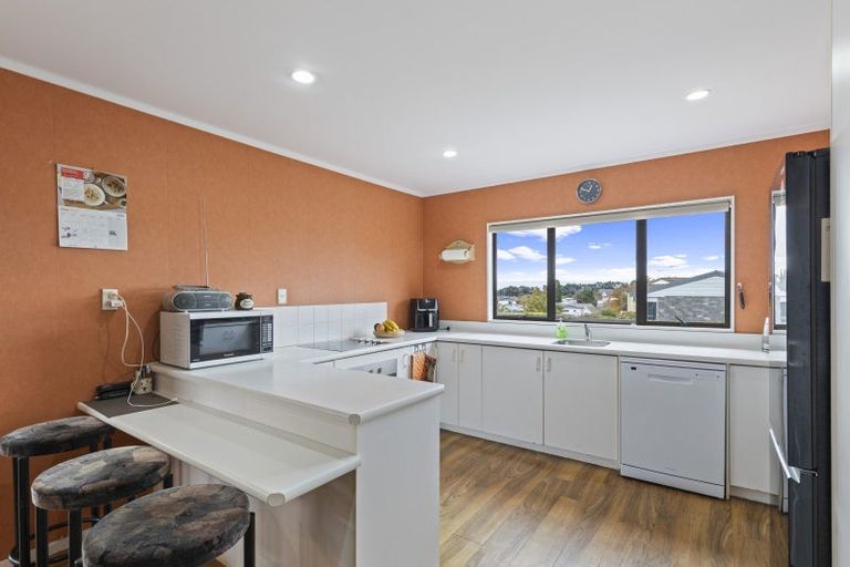 Photo of property in 8a Walmer Grove, Bell Block, New Plymouth, 4312