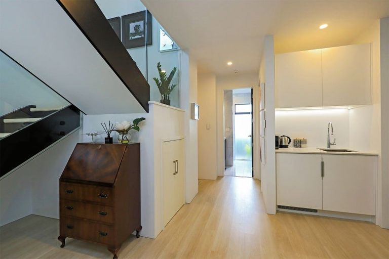 Photo of property in 7a Meeanee Quay, Westshore, Napier, 4110