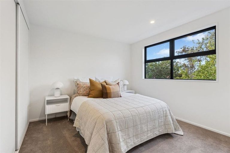 Photo of property in 2/12 Tabart Street, Woolston, Christchurch, 8023