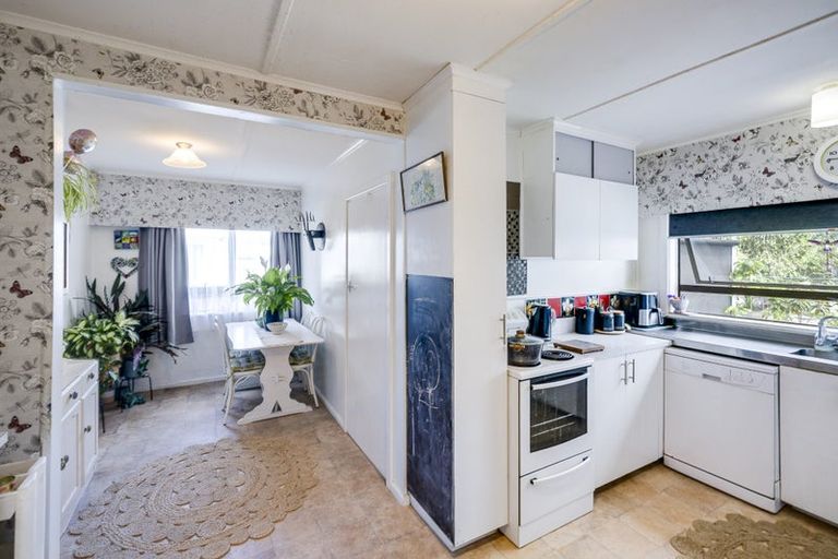 Photo of property in 126 Latham Street, Marewa, Napier, 4110