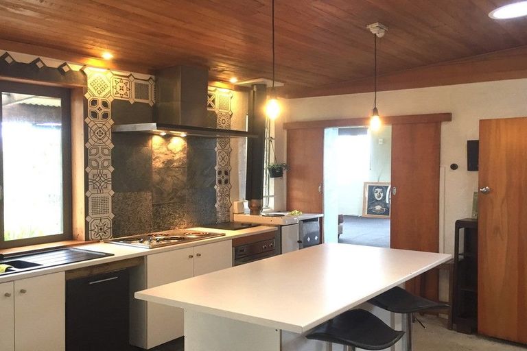 Photo of property in 29 Opotoru Road, Raglan, 3225