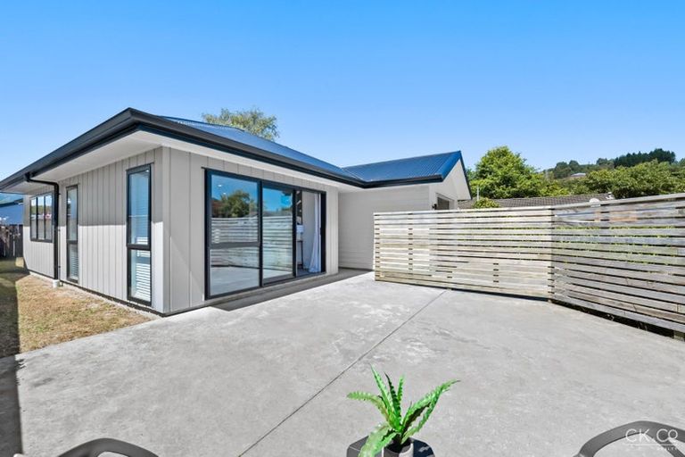 Photo of property in 33c Gemstone Drive, Birchville, Upper Hutt, 5018
