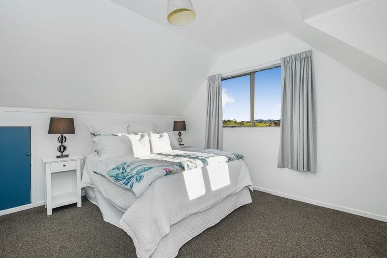 Photo of property in 13 Wallace Road, Ranui, Auckland, 0612