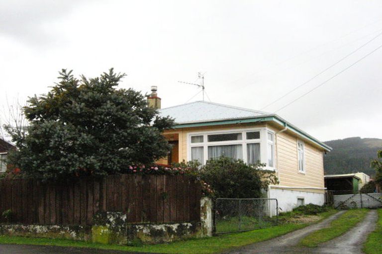 Photo of property in 50 Hall Road, Sawyers Bay, Port Chalmers, 9023