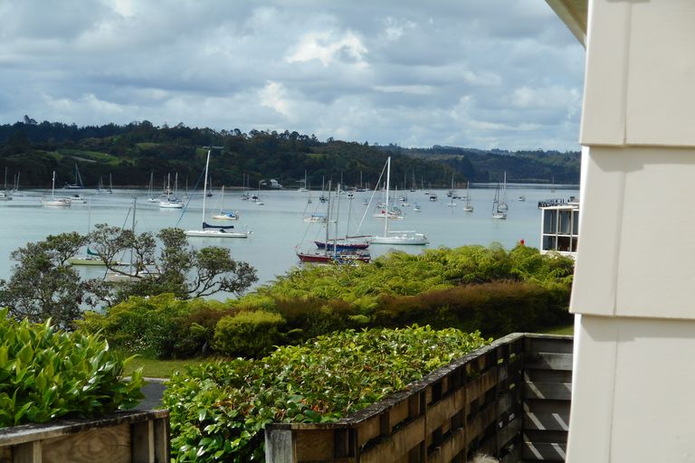 Photo of property in 5 Kakapu Road, Okiato, Russell, 0272