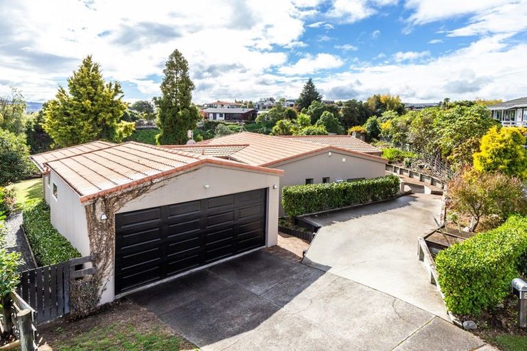 Photo of property in 8 Wall Street, Waipahihi, Taupo, 3330