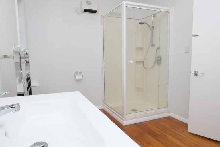 Photo of property in 14 Hillcrest Road, Raumati South, Paraparaumu, 5032