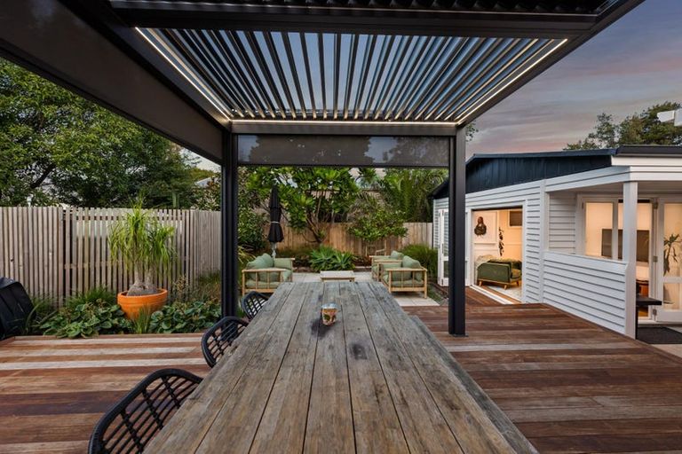 Photo of property in 5 Alice Street, Riverhead, 0820