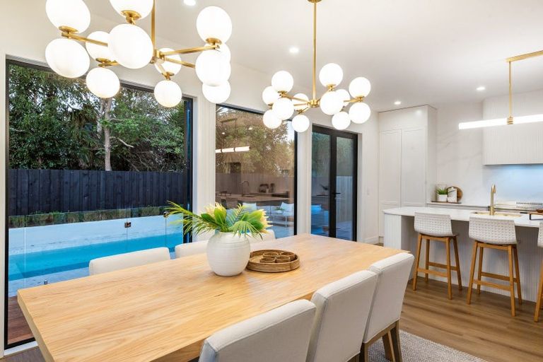 Photo of property in 15 Edward Street, Riverhead, 0820