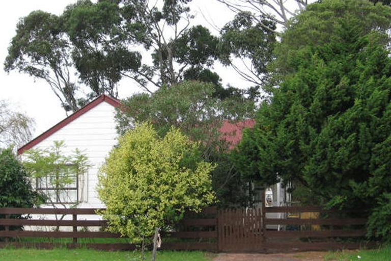 Photo of property in 3 Luanda Drive, Ranui, Auckland, 0612