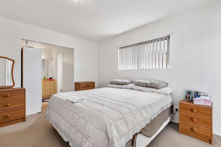 Photo of property in 2/7 Menary Street, Papakura, 2110