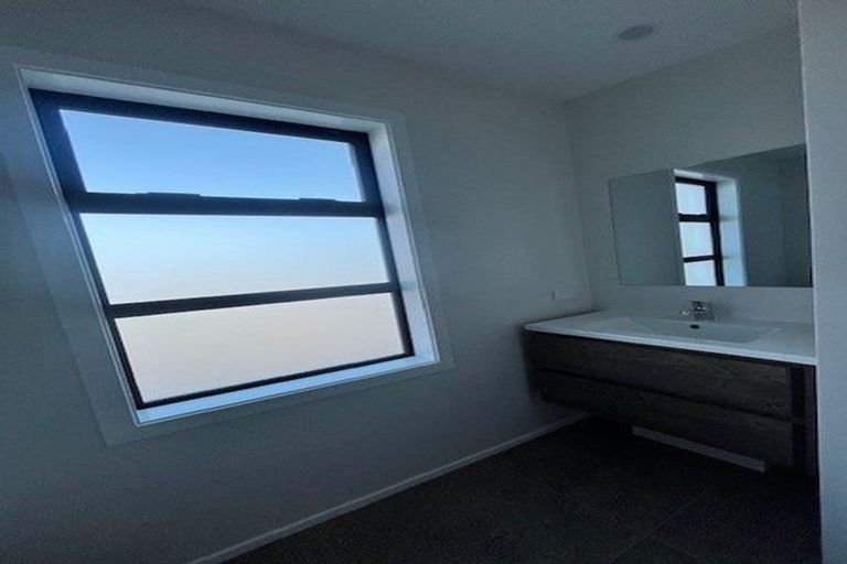 Photo of property in 452 Cambridge Terrace, Naenae, Lower Hutt, 5011