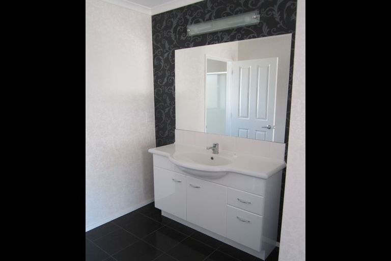 Photo of property in 9 Dornoch Lane, Morrinsville, 3300