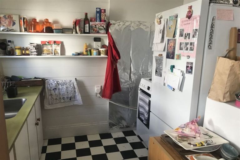 Photo of property in 38a Hereford Street, West End, Palmerston North, 4410