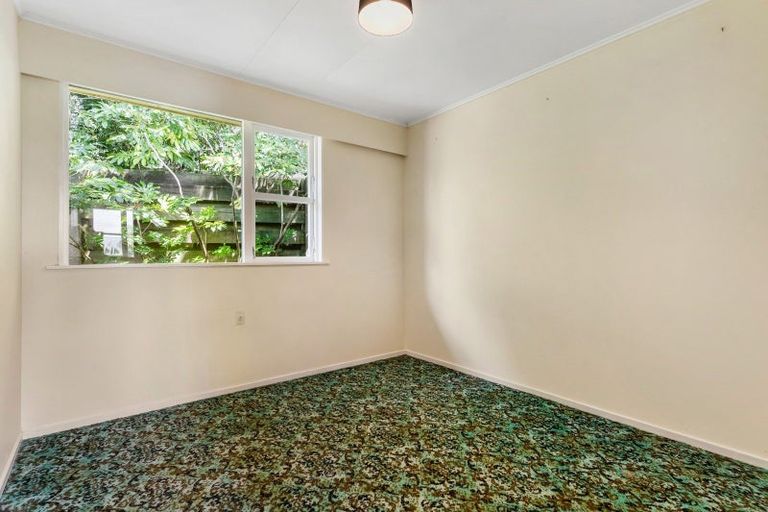 Photo of property in 19 Wyndham Road, Pinehaven, Upper Hutt, 5019