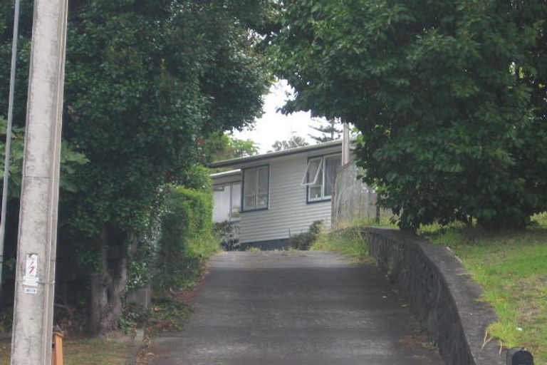 Photo of property in 1/160 Archers Road, Glenfield, Auckland, 0629
