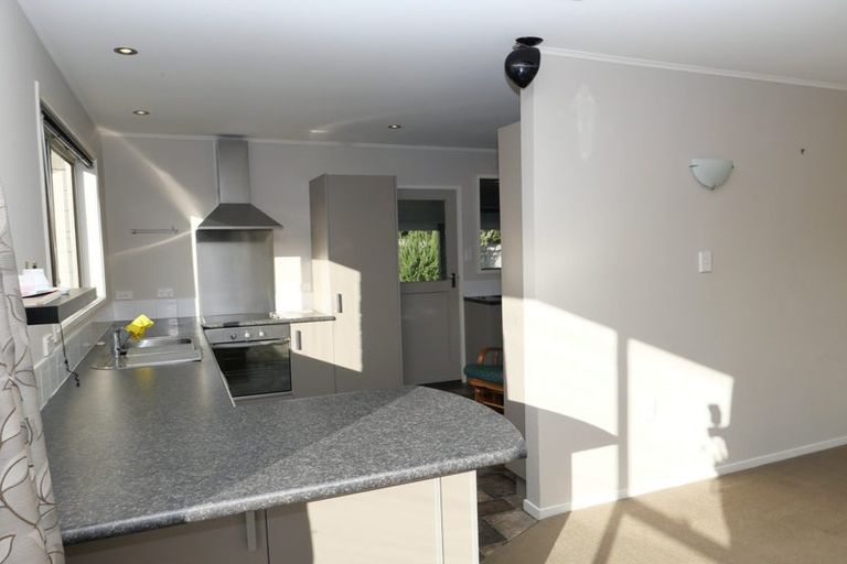 Photo of property in 4 Myrtle Lane, Raumati Beach, Paraparaumu, 5032