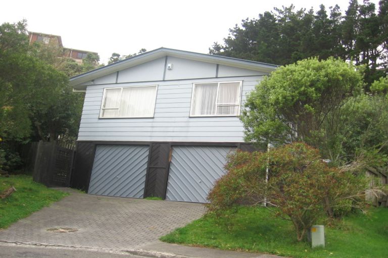 Photo of property in 18 Stonefield Place, Johnsonville, Wellington, 6037