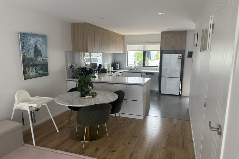 Photo of property in 4/50 Astley Avenue, New Lynn, Auckland, 0600