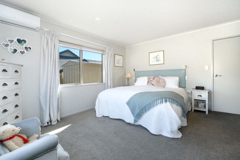 Photo of property in 162 Oteki Park Drive, Welcome Bay, Tauranga, 3112