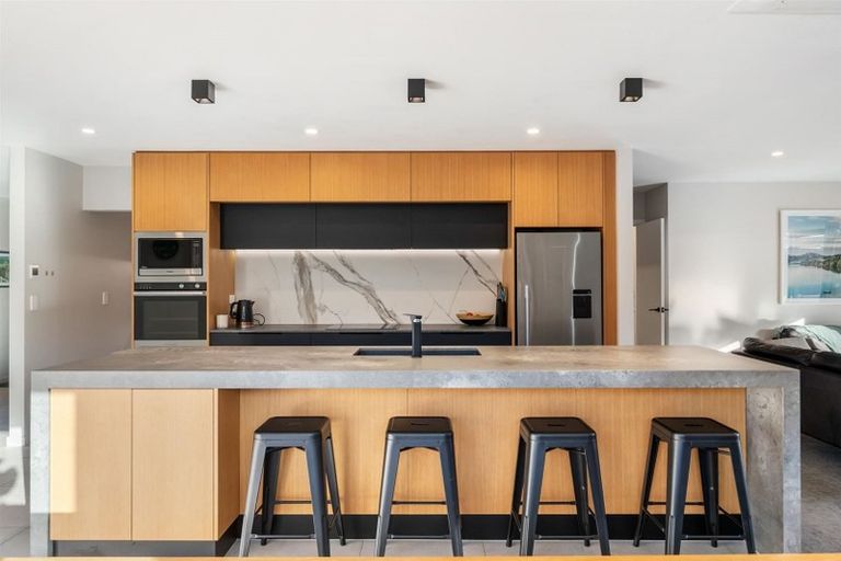 Photo of property in 6 Pennycook Place, Lake Hawea, Wanaka, 9382