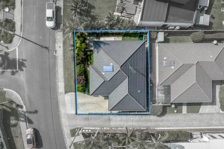 Photo of property in 35a Doment Crescent, Orewa, 0931