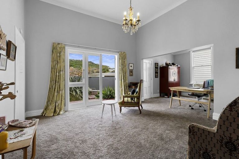 Photo of property in 117 Derwent Street, Island Bay, Wellington, 6023