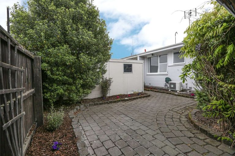 Photo of property in 8/20a Dickson Crescent, Hornby, Christchurch, 8042